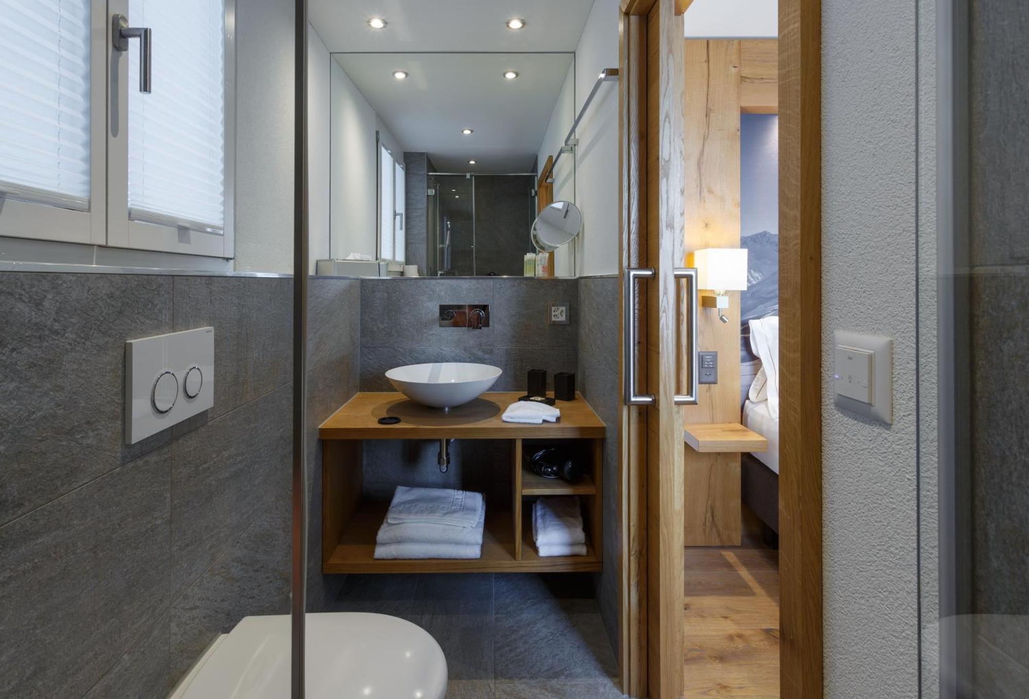 Hotel Crown Andermatt Bilik gambar