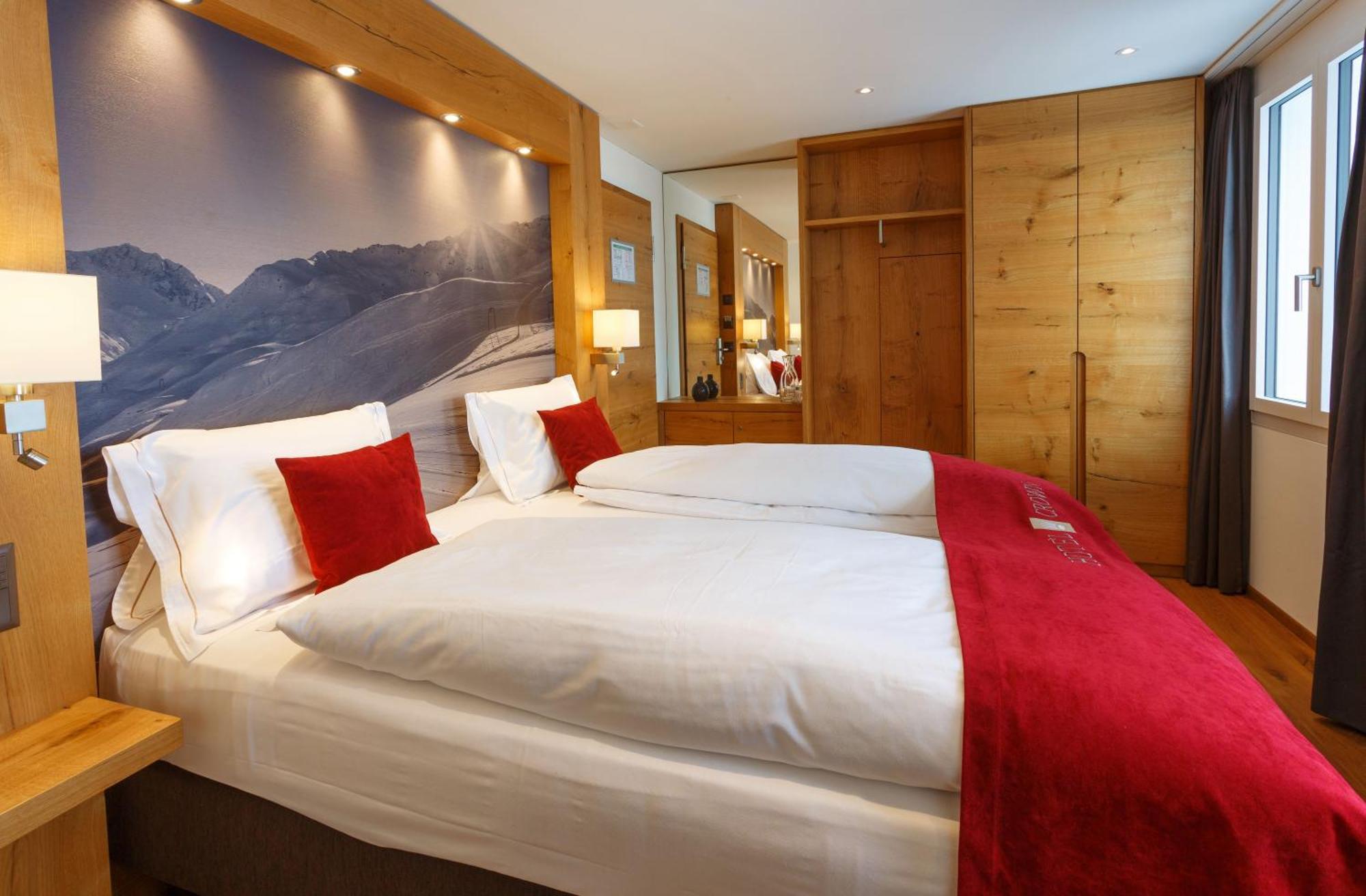 Hotel Crown Andermatt Bilik gambar